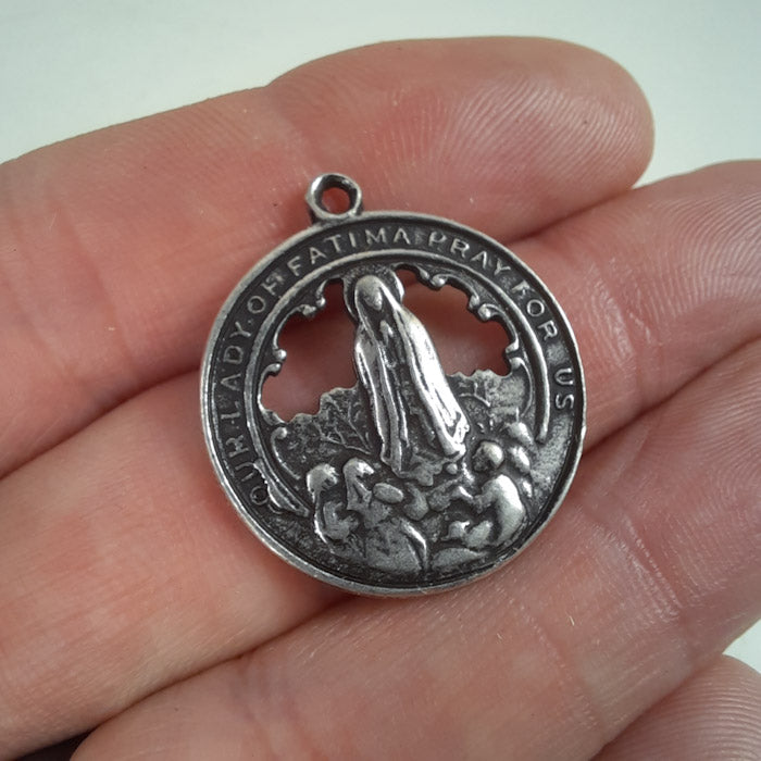 Our Lady of Fatima Catholic Devotional Medal Pendant Pewter front